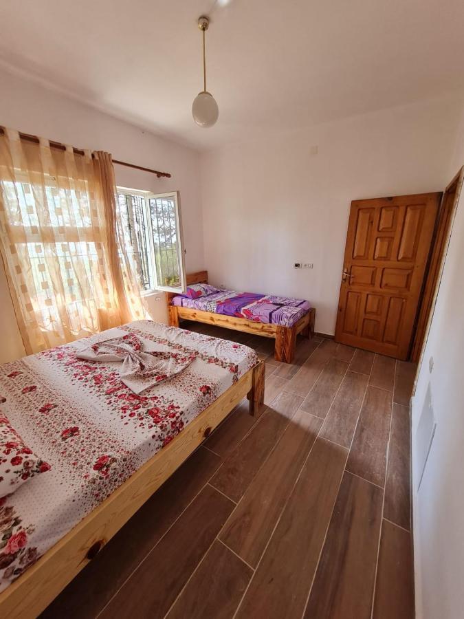 Bujtinat Skenderi Gjinar 2 Villa Eksteriør billede